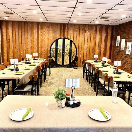 Regency Inn Iola מראה חיצוני תמונה