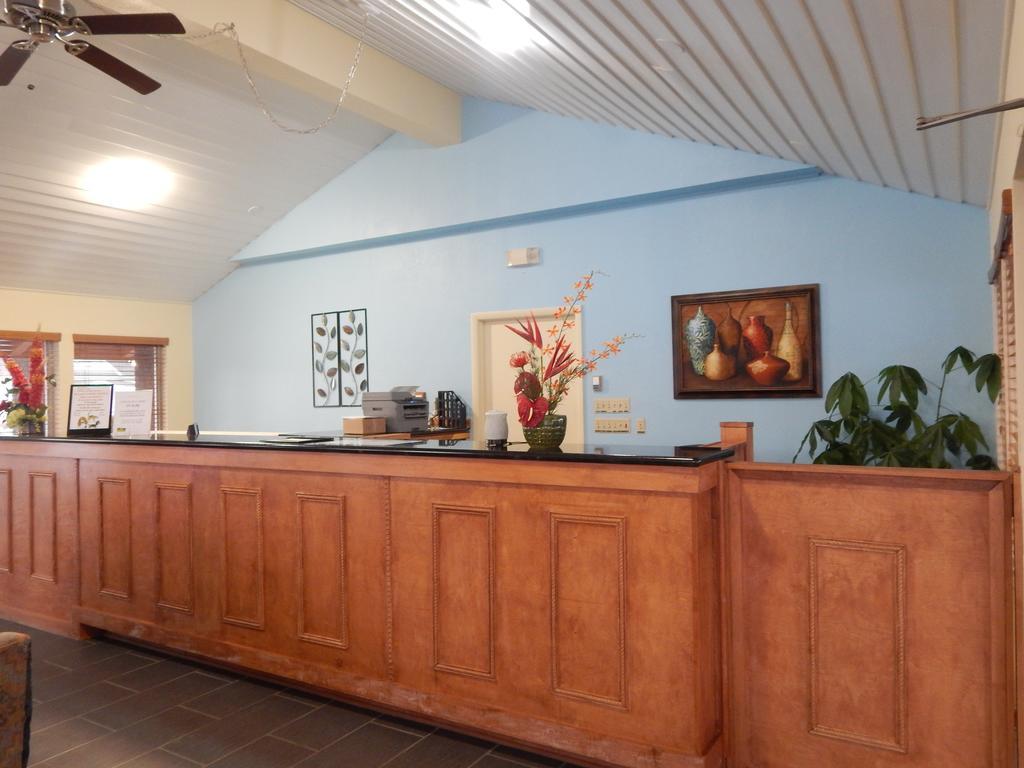 Regency Inn Iola מראה חיצוני תמונה
